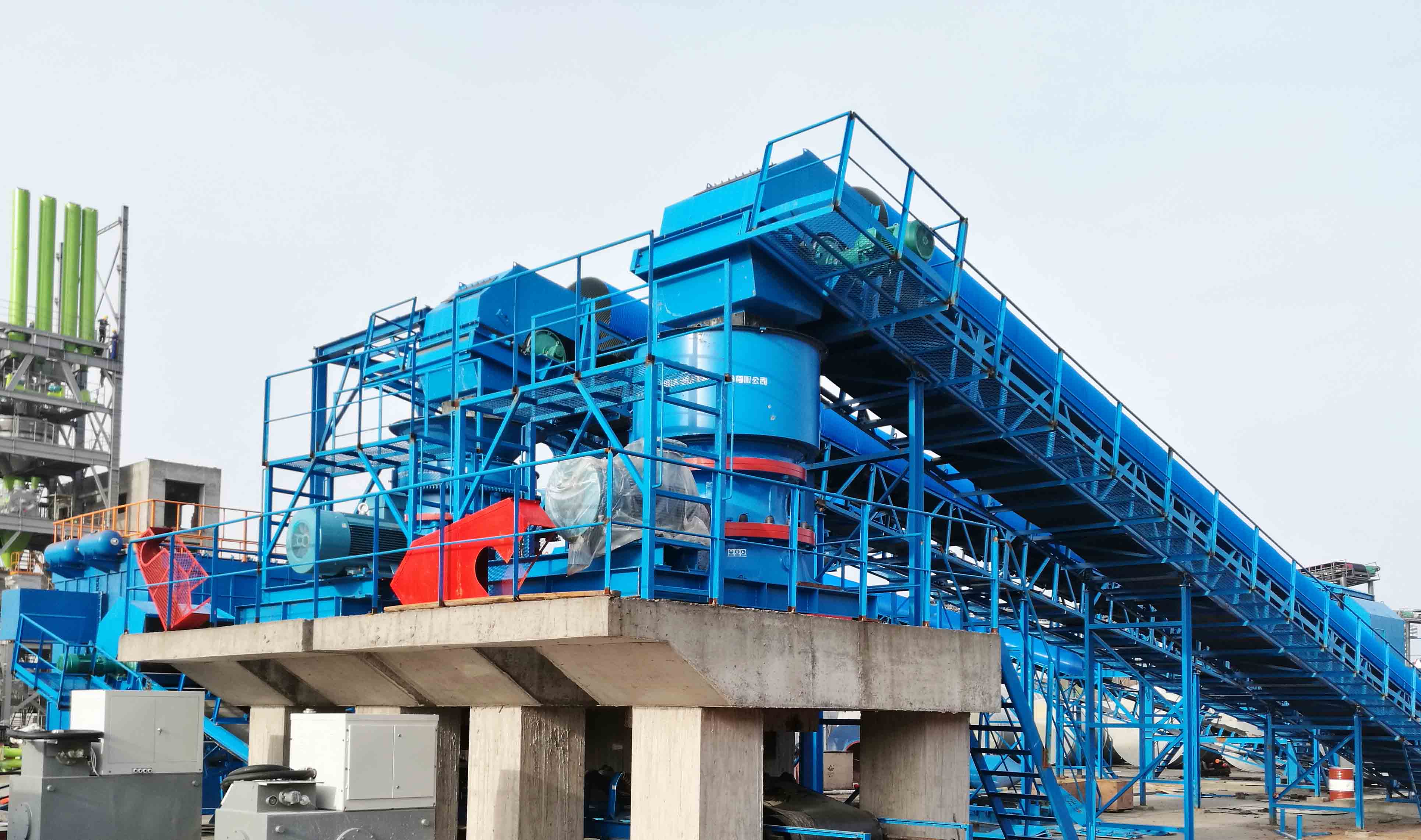 洛陽大華破碎設(shè)備助石灰石深加工 應(yīng)用領(lǐng)域更廣泛