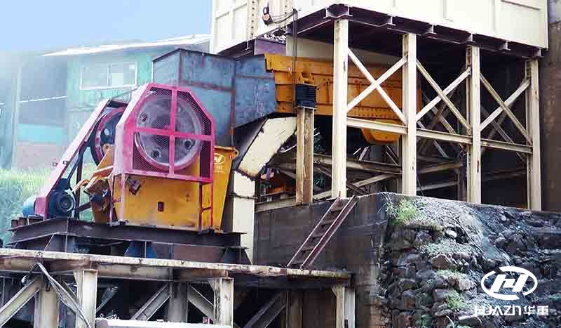 顎式破碎機(jī)應(yīng)用現(xiàn)場