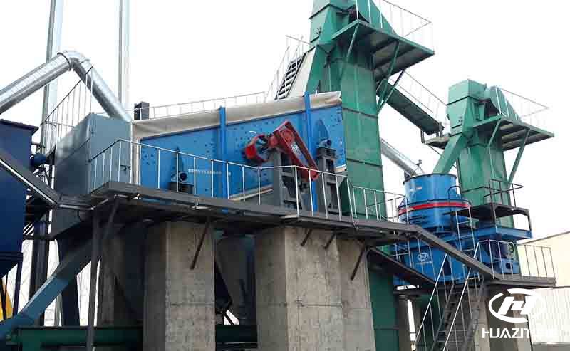 洛陽(yáng)大華立式?jīng)_擊破碎機(jī)和振動(dòng)篩用于年產(chǎn)30萬(wàn)砂漿項(xiàng)目