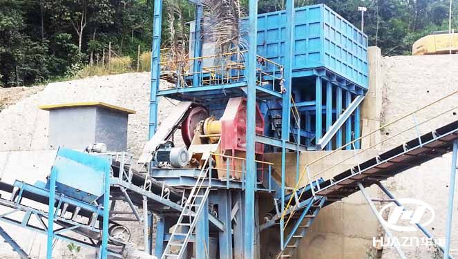 顎式破碎機生產(chǎn)現(xiàn)場