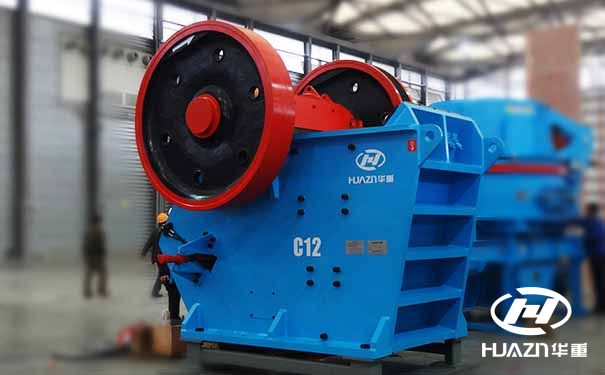 顎式破碎機顎板使用壽命延長的具體方案分析