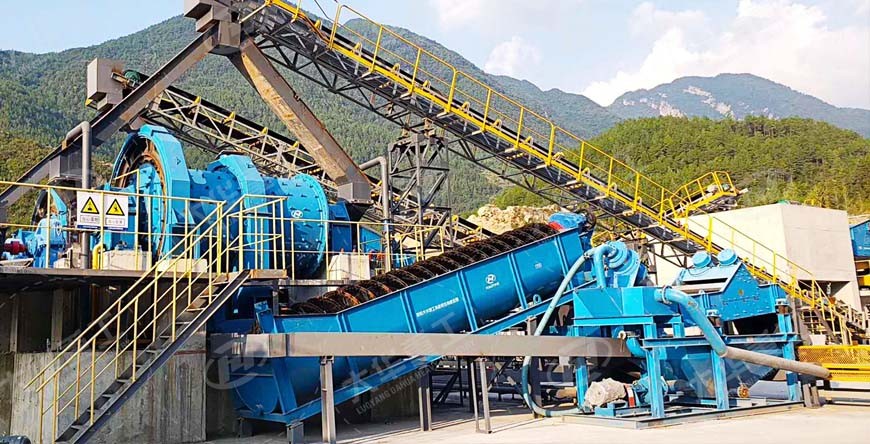 大型礦山破碎設(shè)備