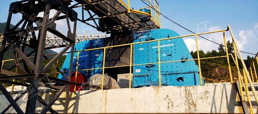 青石反擊式破碎機(jī)