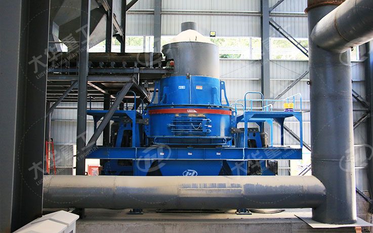 立式?jīng)_擊破碎機(jī)