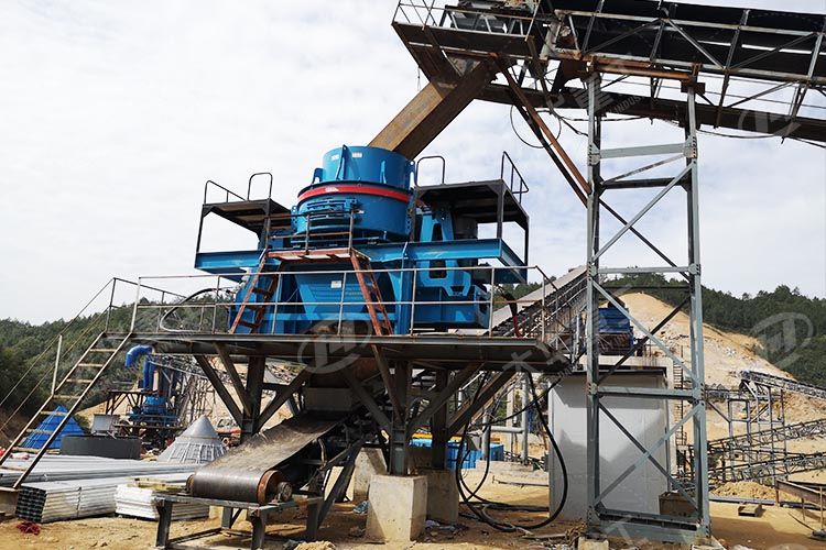 立式?jīng)_擊破碎機(jī)