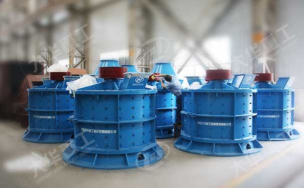 立式復(fù)合破碎機