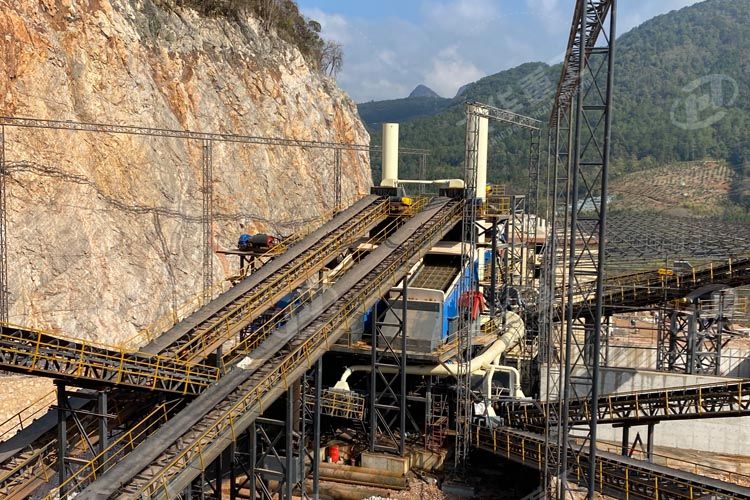 時(shí)產(chǎn)1200噸的砂石骨料生產(chǎn)線在廣西運(yùn)行