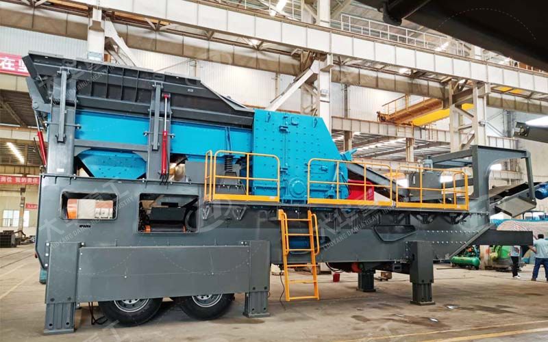 反擊移動(dòng)破碎機(jī)