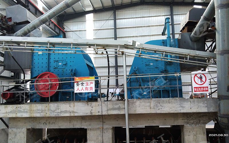 反擊式破碎機(jī)