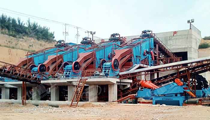 應(yīng)對礦山破碎篩分的場地限制和基建難題的策略