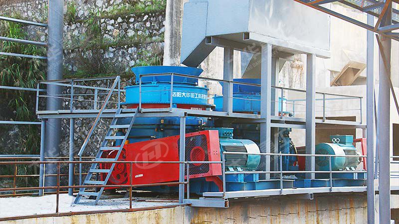 多缸圓錐破碎機(jī)