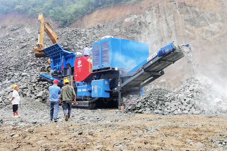 履帶移動破碎站