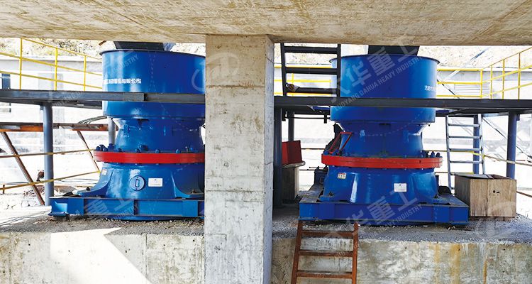 鐵礦石加工及破碎機(jī)選型：護(hù)綠生金，“碳”路前行的創(chuàng)新實(shí)踐 